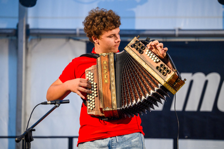 HARMONIKA (42 of 114)